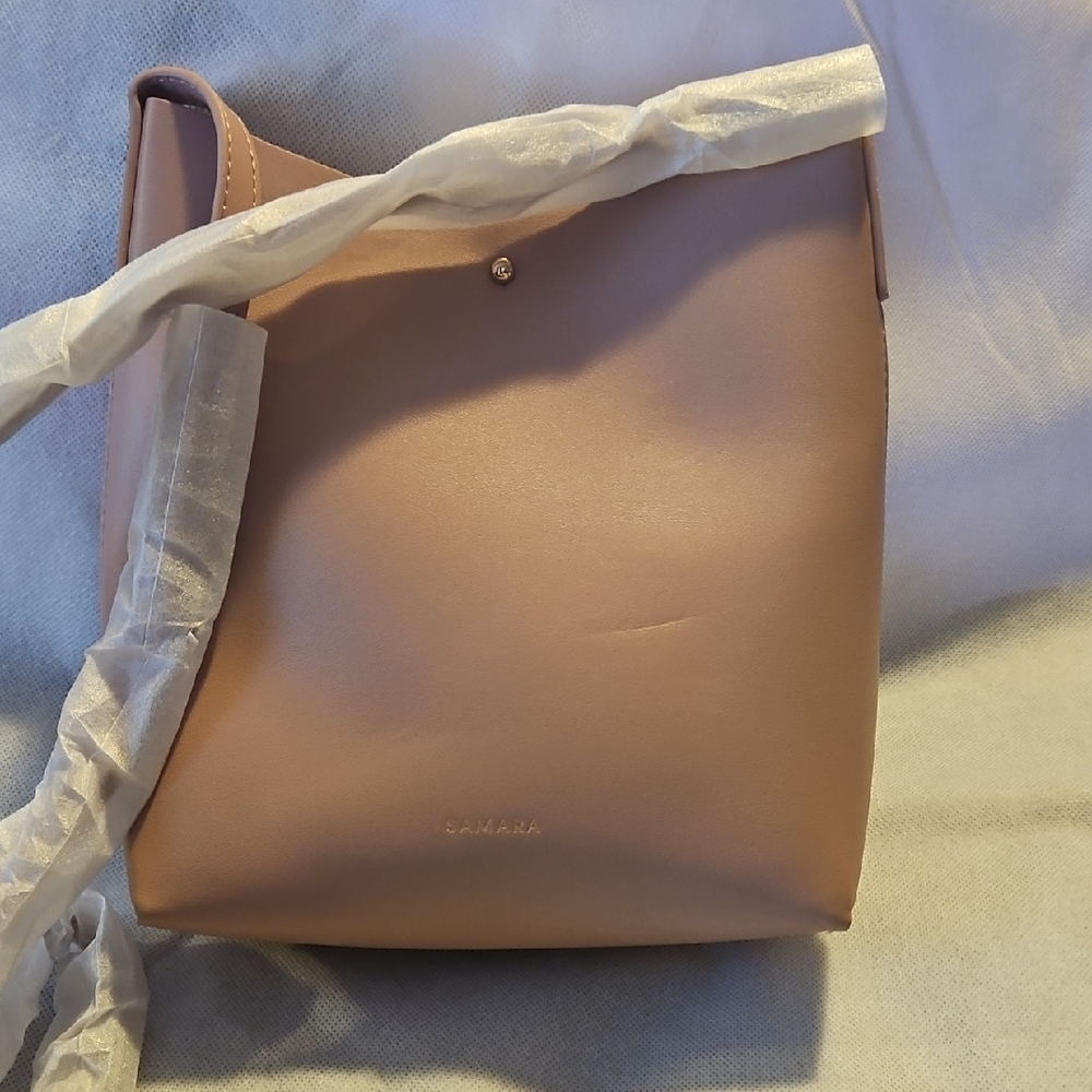 Women's Shoulder Bag in Elegant Pink Blush SAMARA